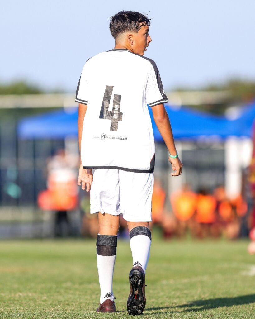 lucas frota Vasco Base