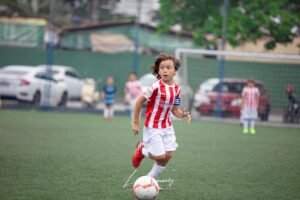 Lucas frota Futebol de base