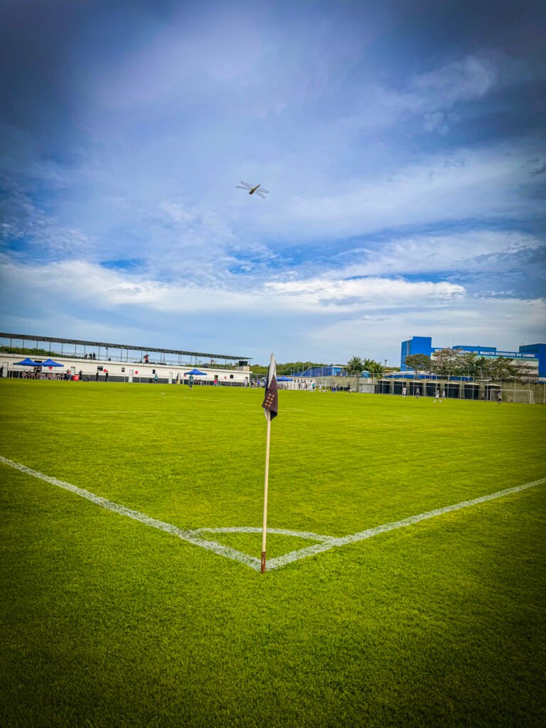 Resenha da Colina - Lucas Frorta