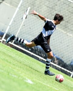 Lucas Frota - Base Vasco - Vasco 4x1 Madureria