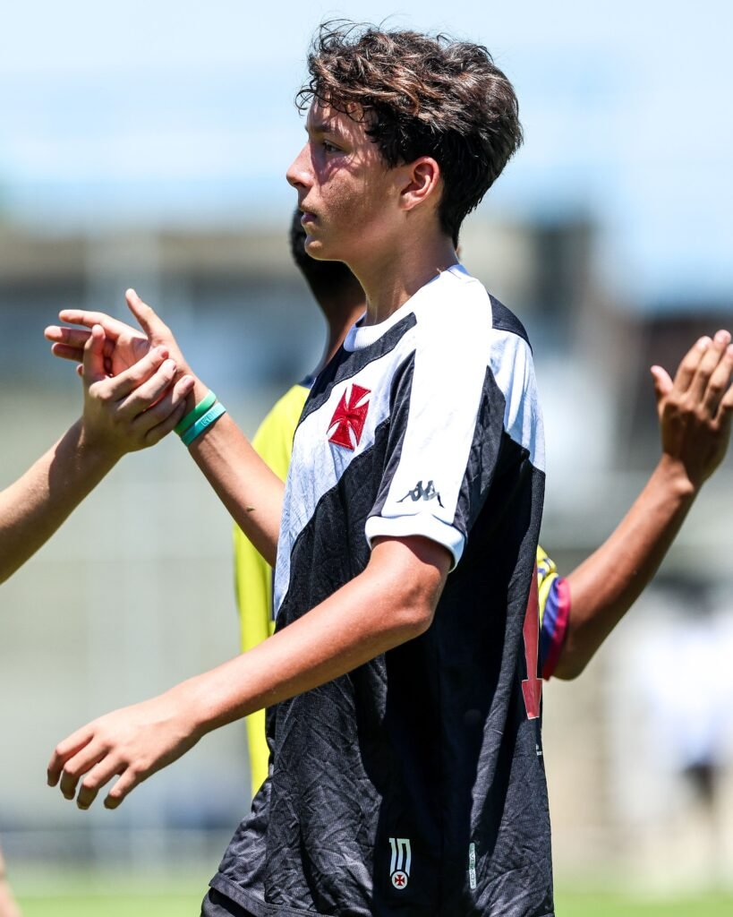 LucasFrota_VascoBase Lucas Frota - Base Vasco - Vasco 4x1 Madureria